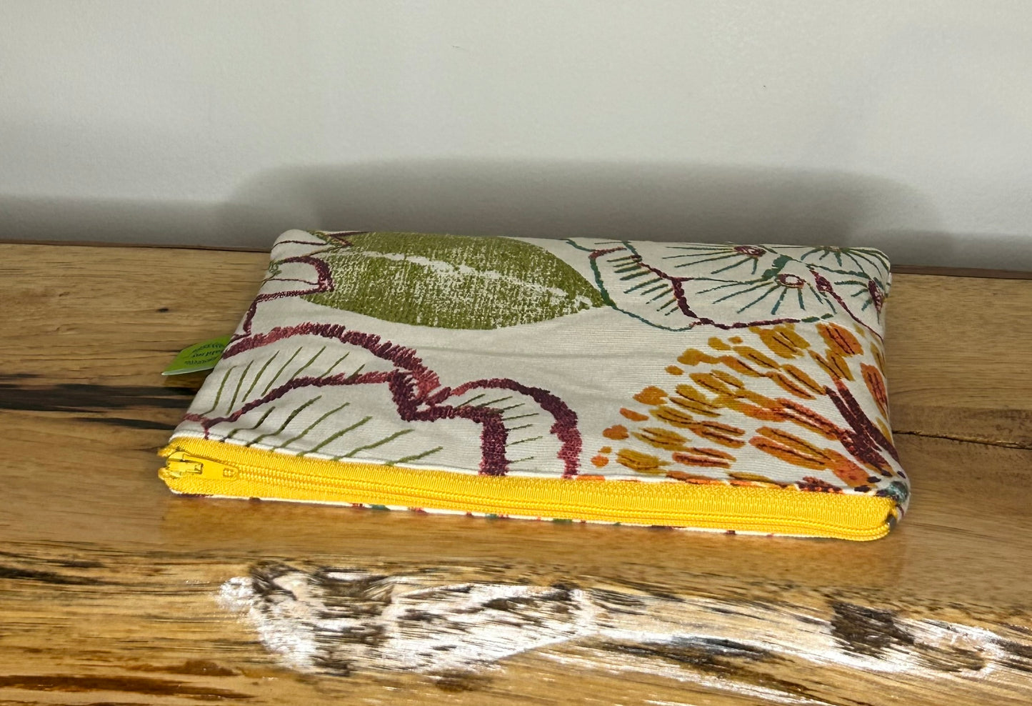 Flat Zippy Pouch - Fun Floral