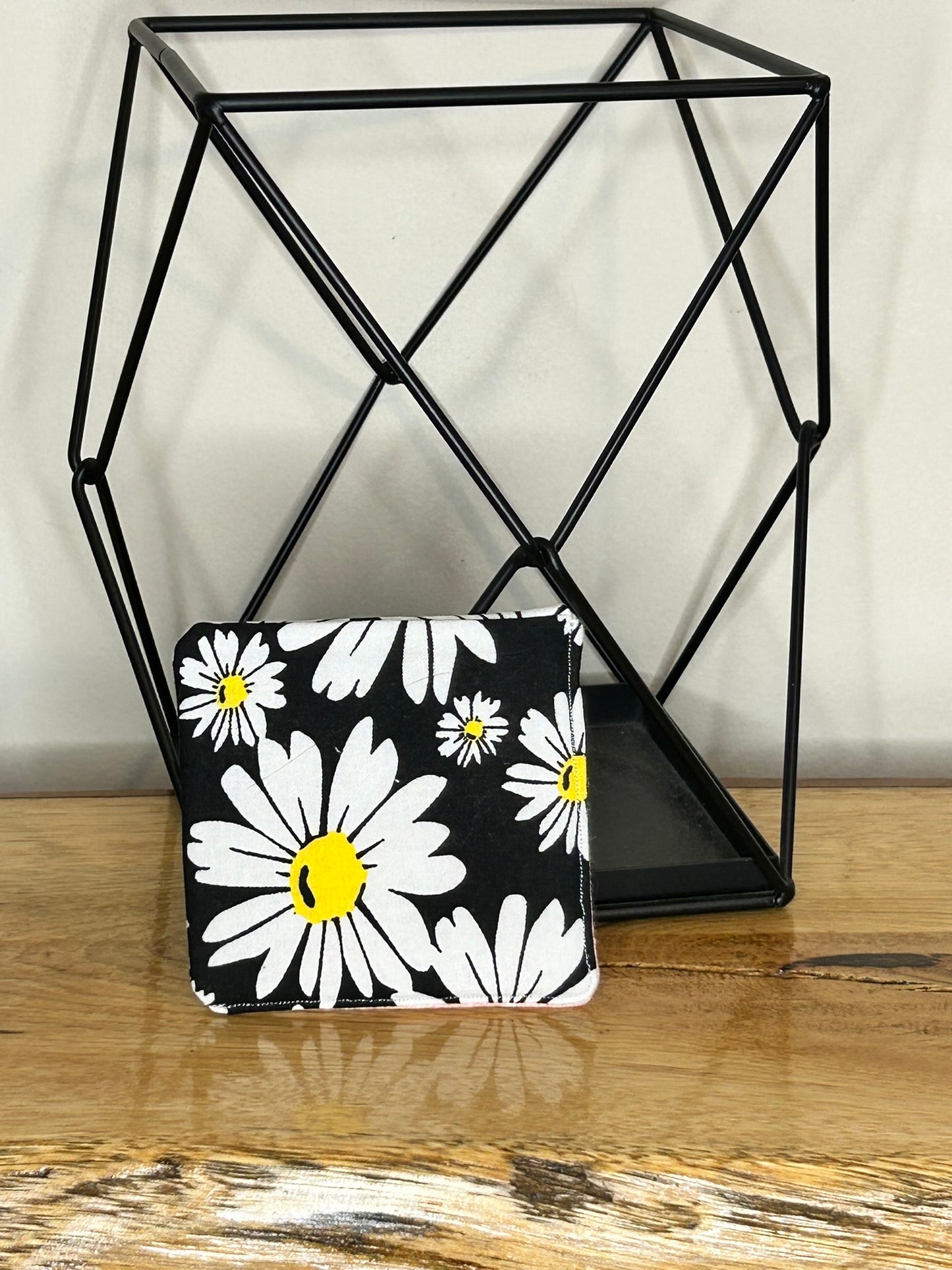 Corner Bookmark -Daisies & Bees