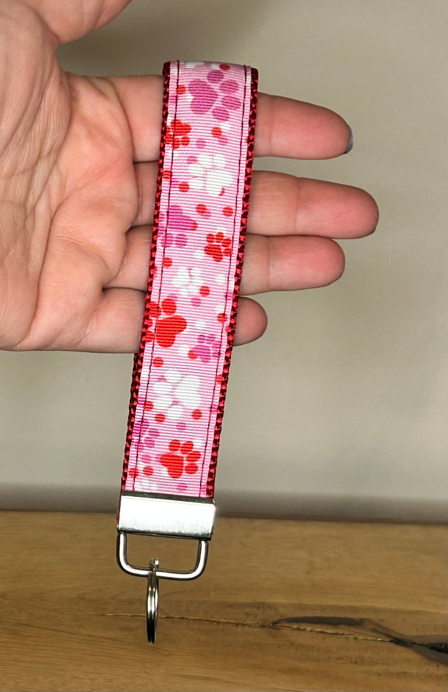 Pink Paws & Hearts Keychain / Handle