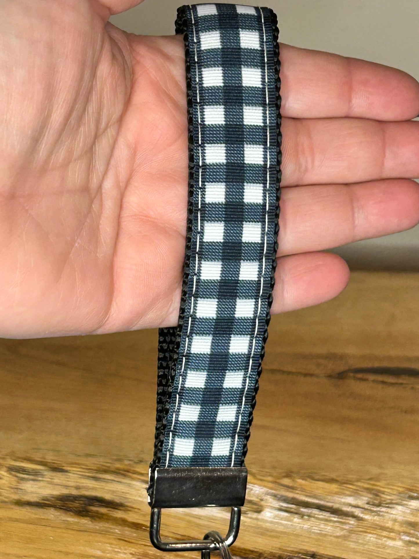 Black & White Checks Keychain / Handle