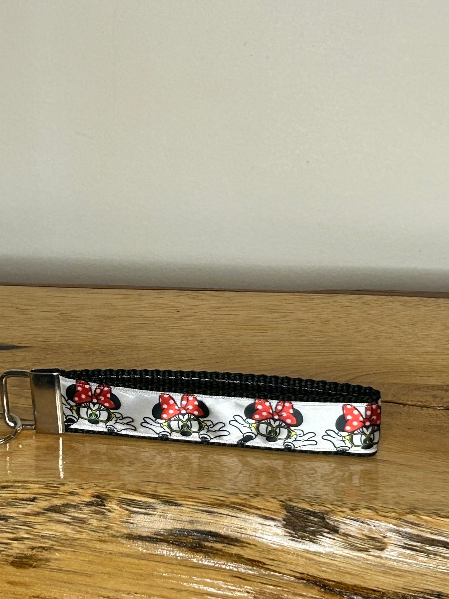 Glasses Minnie Keychain / Handle