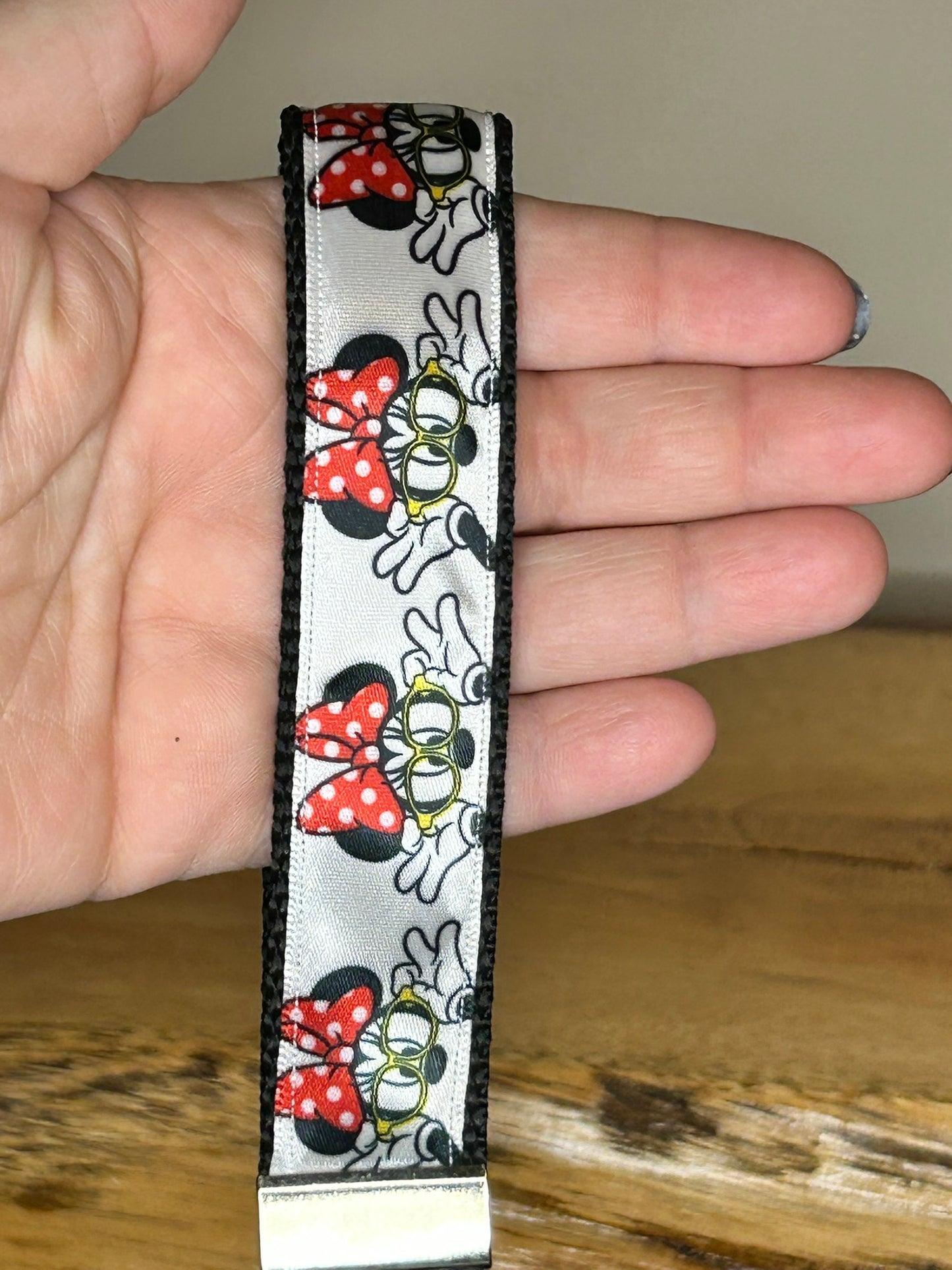 Glasses Minnie Keychain / Handle