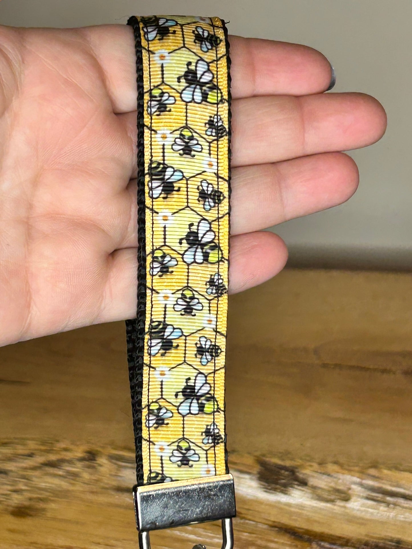 Bees Keychain / Handle