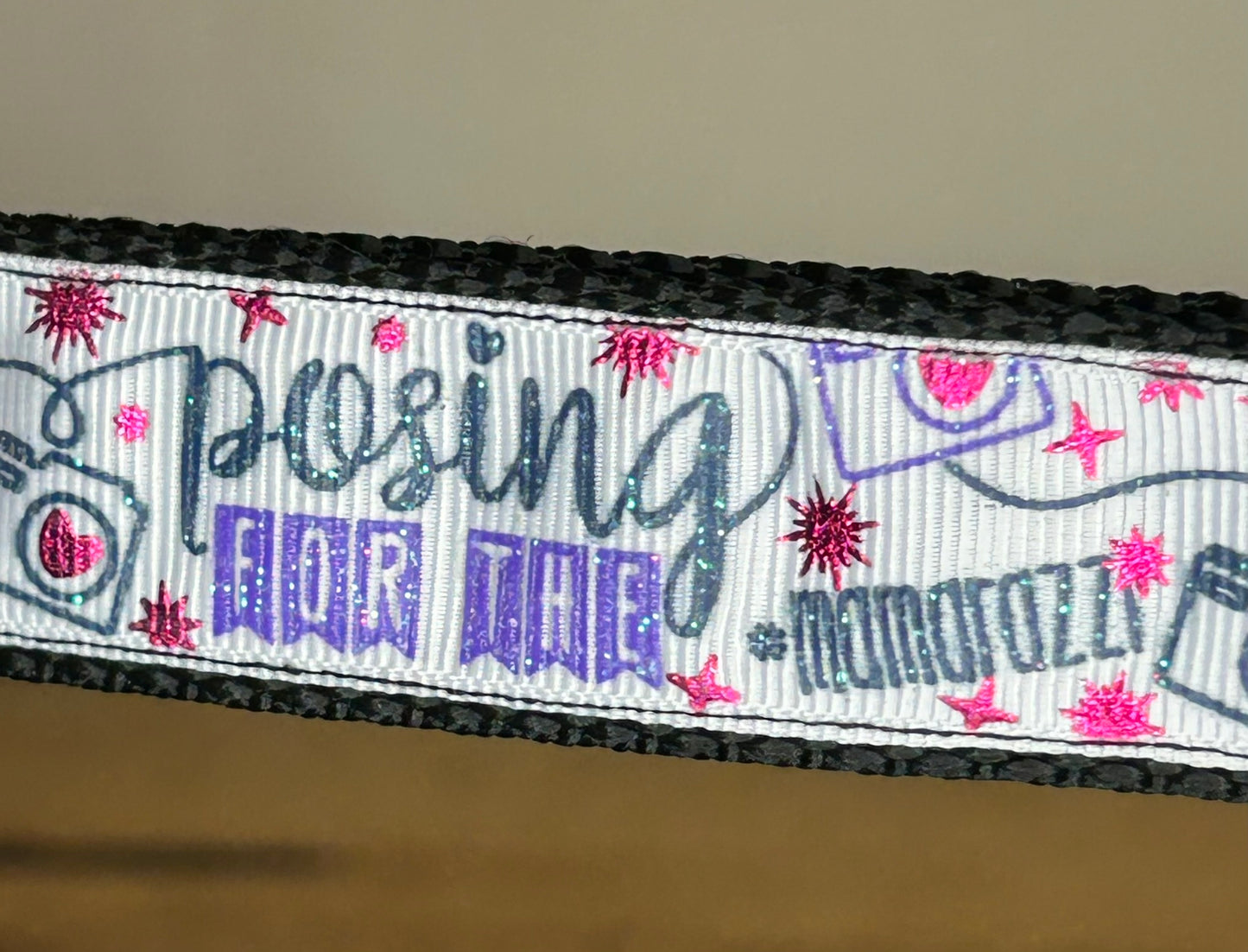 Mama-ratzi Keychain / Handle