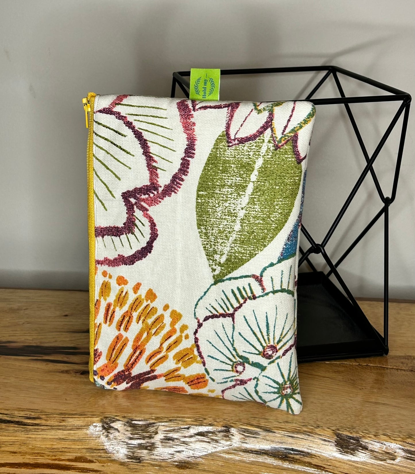 Flat Zippy Pouch - Fun Floral